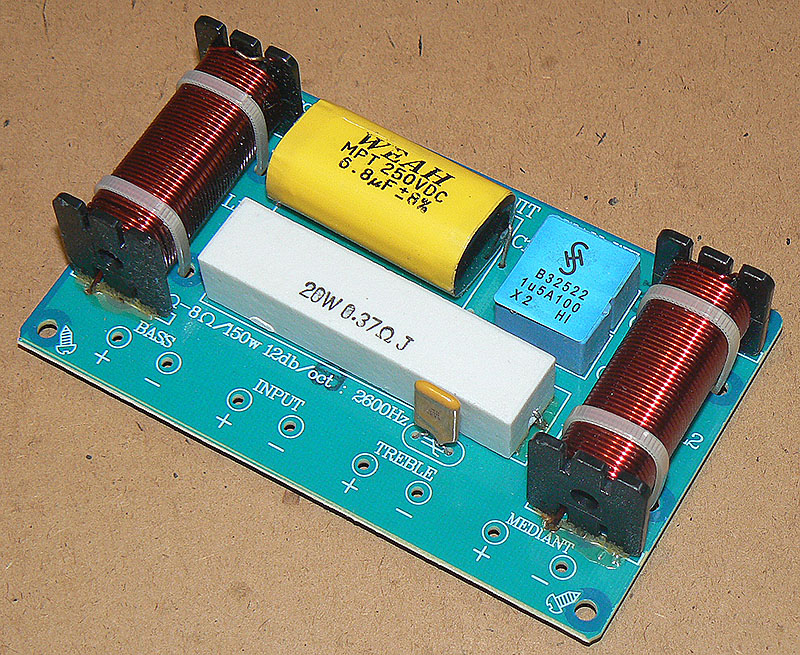 RDK X3F1026-150 Кроссовер пассивный 3-х полосный 1 кГц/ 2,6 кГц/150 Вт/6 дБ/окт